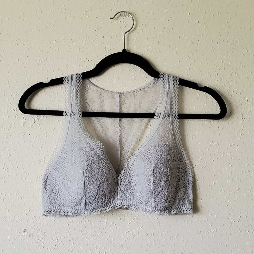 EUC M Lacey Victoria's Secret Bralette Light Grey